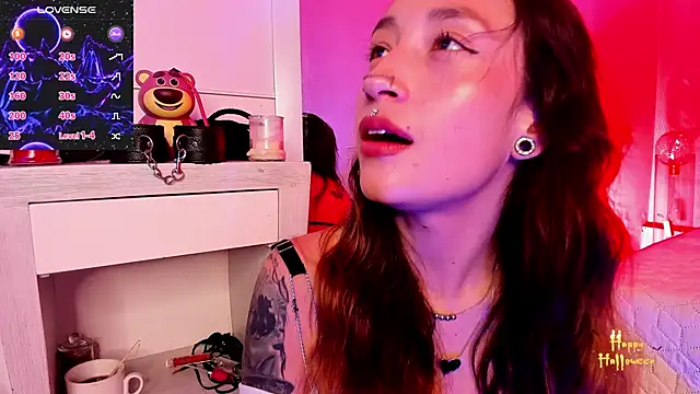 coral jonesss online show from October 2025 02:07:01 PM