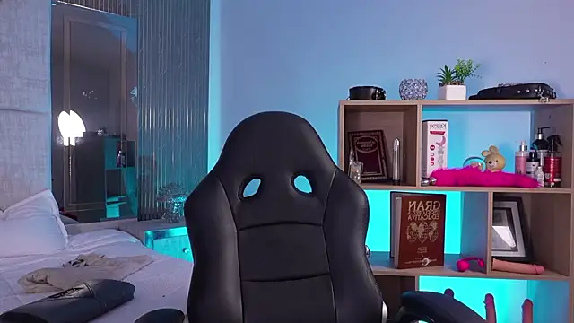 CleeoAdams  online show from March 2026 05:07:02 AM