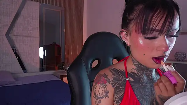 CleeoAdams  online show from April 2026 05:21:01 AM