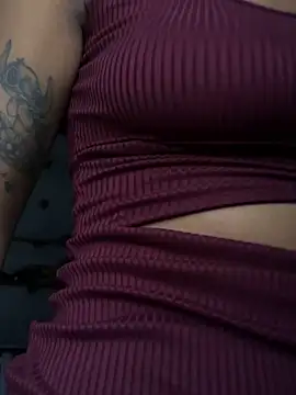 PretinhaOfc online show from October 2025 03:11:01 PM