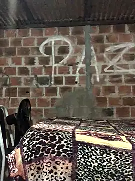 PretinhaOfc online show from September 2025 12:44:02 AM