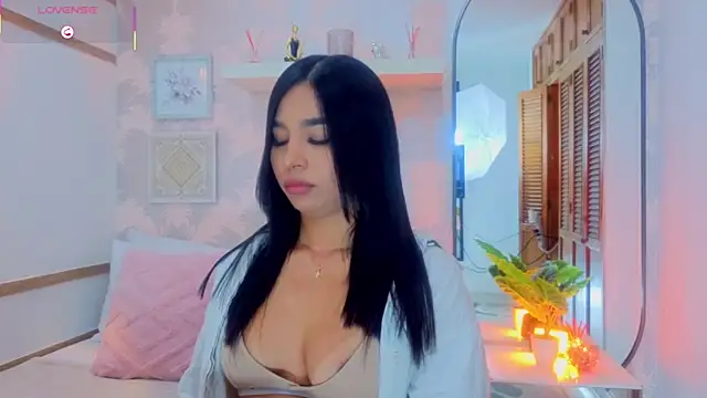 CharlotteGraay online show from May 2026 07:50:02 PM