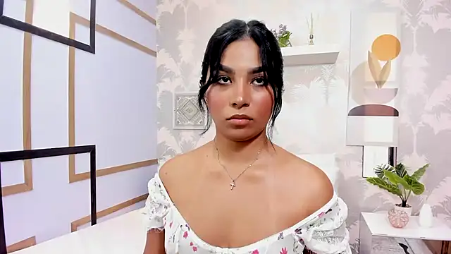 Snapshot of CharlotteGraay chatting on September 2025 07:46:02 PM CharlotteGraay online show from September 2025 07:46:02 PM