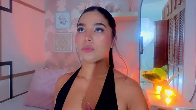 CharlotteGraay online show from June 2026 07:41:02 PM