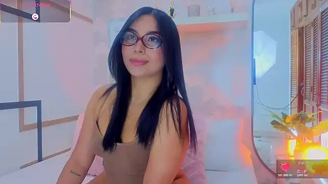 CharlotteGraay online show from June 2026 07:58:01 PM