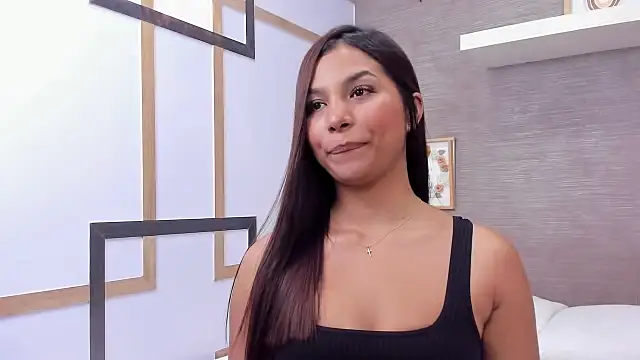 Snapshot of CharlotteGraay chatting on March 2025 10:29:02 PM CharlotteGraay online show from March 2025 10:29:02 PM