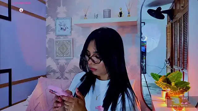 CharlotteGraay online show from March 2026 07:39:01 PM