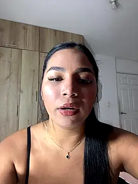 Snapshot of CharlotteGraay chatting on October 2025 03:40:02 AM CharlotteGraay online show from October 2025 03:40:02 AM