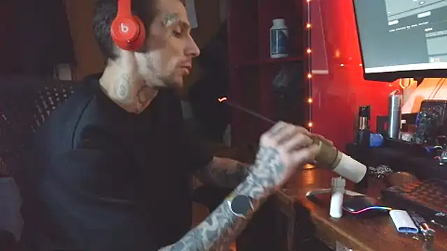 Aru916 online show from December 2025 01:56:01 PM