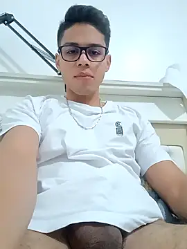 HornyTiger744 online show from December 2025 10:01:02 PM