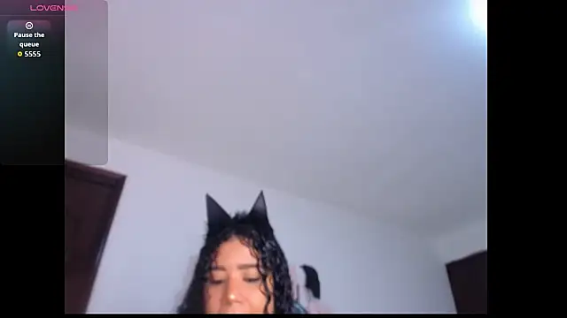 Snapshot of leslycarsson chatting on October 2025 01:39:02 AM leslycarsson online show from October 2025 01:39:02 AM