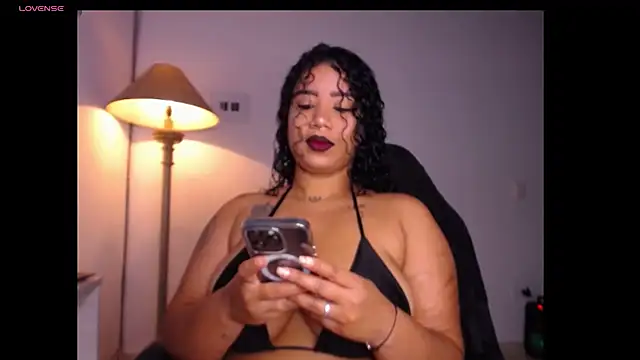 leslycarsson online show from April 2026 05:09:02 AM