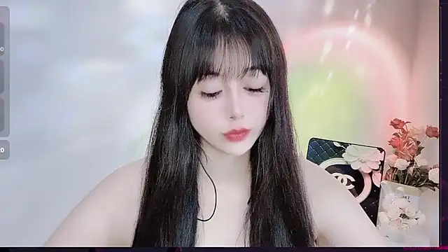 Snapshot of LiLiLily chatting on September 2025 05:41:02 PM LiLiLily online show from September 2025 05:41:02 PM