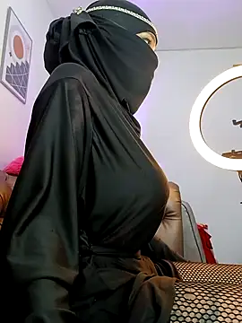 azahara faraah online show from October 2025 05:01:02 PM