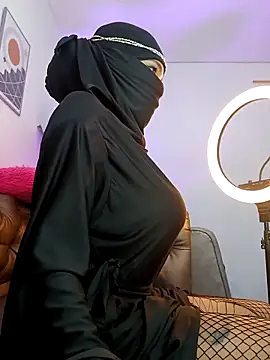 azahara faraah online show from October 2025 03:42:01 PM