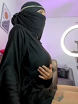 azahara faraah online show from October 2025 03:00:01 PM