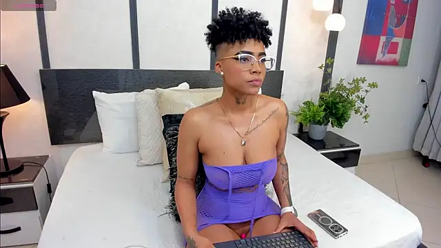 LuciaWallace online show from January 2026 12:49:01 AM