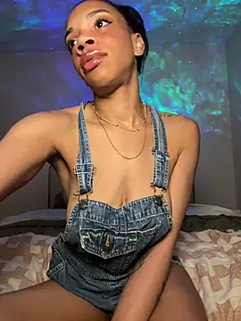 Snapshot of goddesskash chatting on May 2026 11:44:02 PM goddesskash online show from May 2026 11:44:02 PM