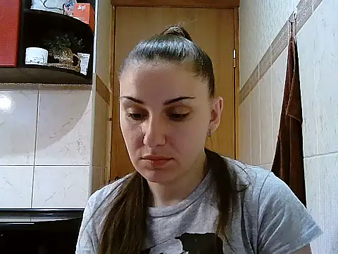 Snapshot of Yuliia30 chatting on June 2026 02:40:02 PM Yuliia30 online show from June 2026 02:40:02 PM