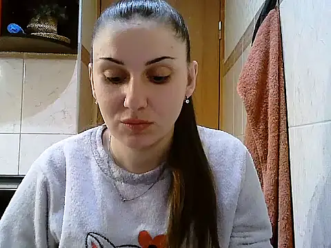Yuliia30 online show from February 2026 03:33:02 PM