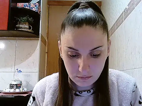 Yuliia30 online show from April 2026 08:01:02 PM