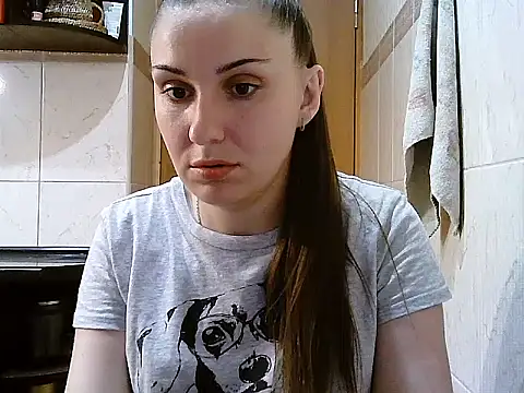 Snapshot of Yuliia30 chatting on June 2026 06:20:01 PM Yuliia30 online show from June 2026 06:20:01 PM