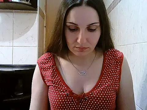 Yuliia30 online show from April 2026 06:02:01 PM