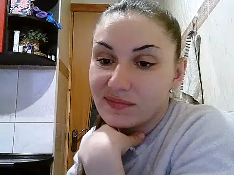 Yuliia30 online show from March 2026 04:57:01 AM