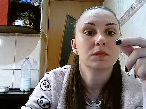 Yuliia30 online show from April 2026 07:18:01 PM