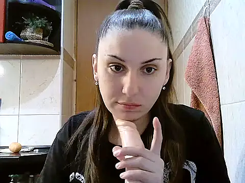 Yuliia30 online show from February 2026 04:31:02 PM