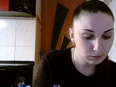 Yuliia30 online show from January 2026 04:32:01 PM