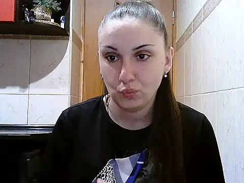 Yuliia30 online show from February 2026 04:28:02 PM