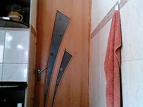 Yuliia30 online show from February 2026 07:37:02 AM