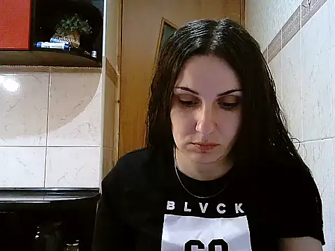 Yuliia30 online show from March 2026 06:26:02 PM