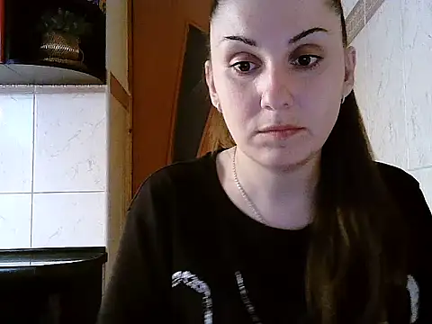 Yuliia30 online show from April 2026 12:51:01 PM