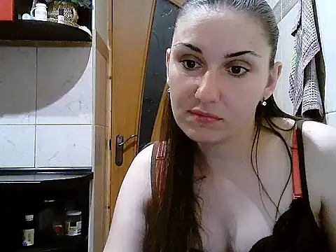 Snapshot of Yuliia30 chatting on October 2025 04:43:01 PM Yuliia30 online show from October 2025 04:43:01 PM