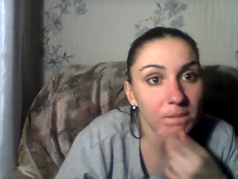 Snapshot of Yuliia30 chatting on February 2025 03:38:02 PM Yuliia30 online show from February 2025 03:38:02 PM