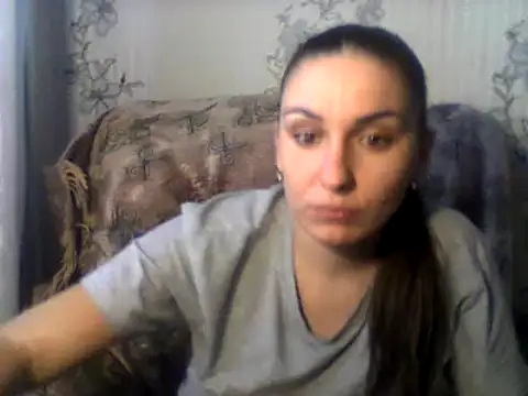 Snapshot of Yuliia30 chatting on February 2025 12:11:01 PM Yuliia30 online show from February 2025 12:11:01 PM