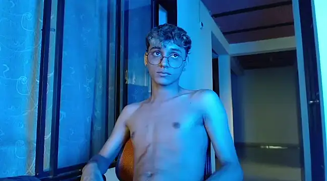 Snapshot of andrew_willyams chatting on January 2025 10:51:01 PM andrew willyams online show from January 2025 10:51:01 PM