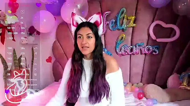 sweetfoxy 17 online show from February 2025 03:52:02 PM