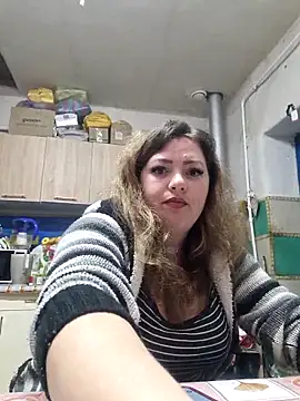 Jyleta online show from November 2025 09:59:01 PM