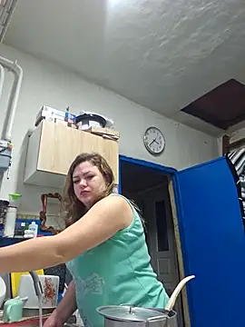 Jyleta online show from November 2025 01:37:02 PM