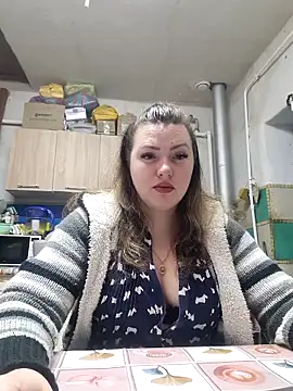 Jyleta online show from December 2025 10:21:02 PM