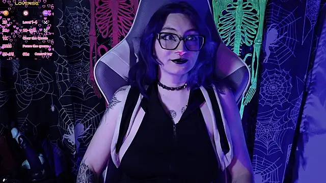 Kimlennox  online show from March 2026 01:48:02 PM