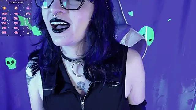 Kimlennox  online show from April 2026 12:21:02 PM