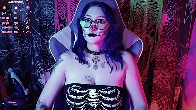 Kimlennox  online show from March 2026 01:59:08 PM