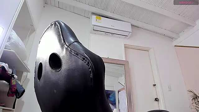 renatarussel online show from January 2025 07:01:02 PM