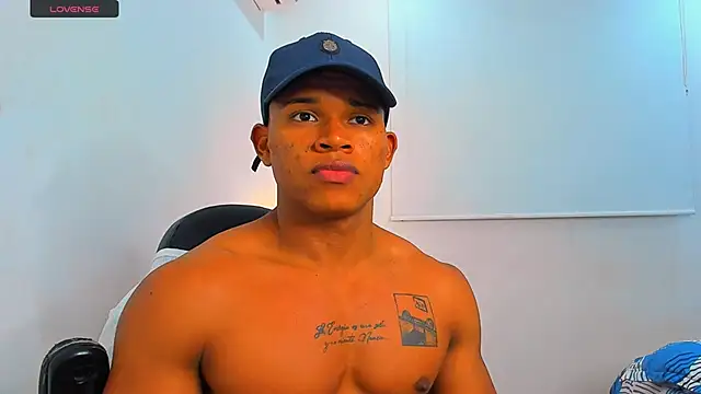 maxsteel177 online show from March 2025 11:32:02 PM