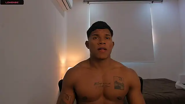 maxsteel177 online show from February 2025 10:52:02 PM