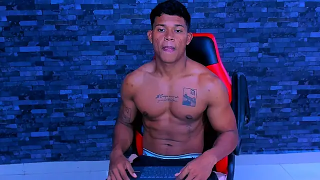 maxsteel177 online show from December 2025 03:02:02 PM